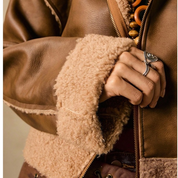 Cozy Sherpa Lined Vegan Leather Zip up Oversized Jacket - Picture 4 of 7
